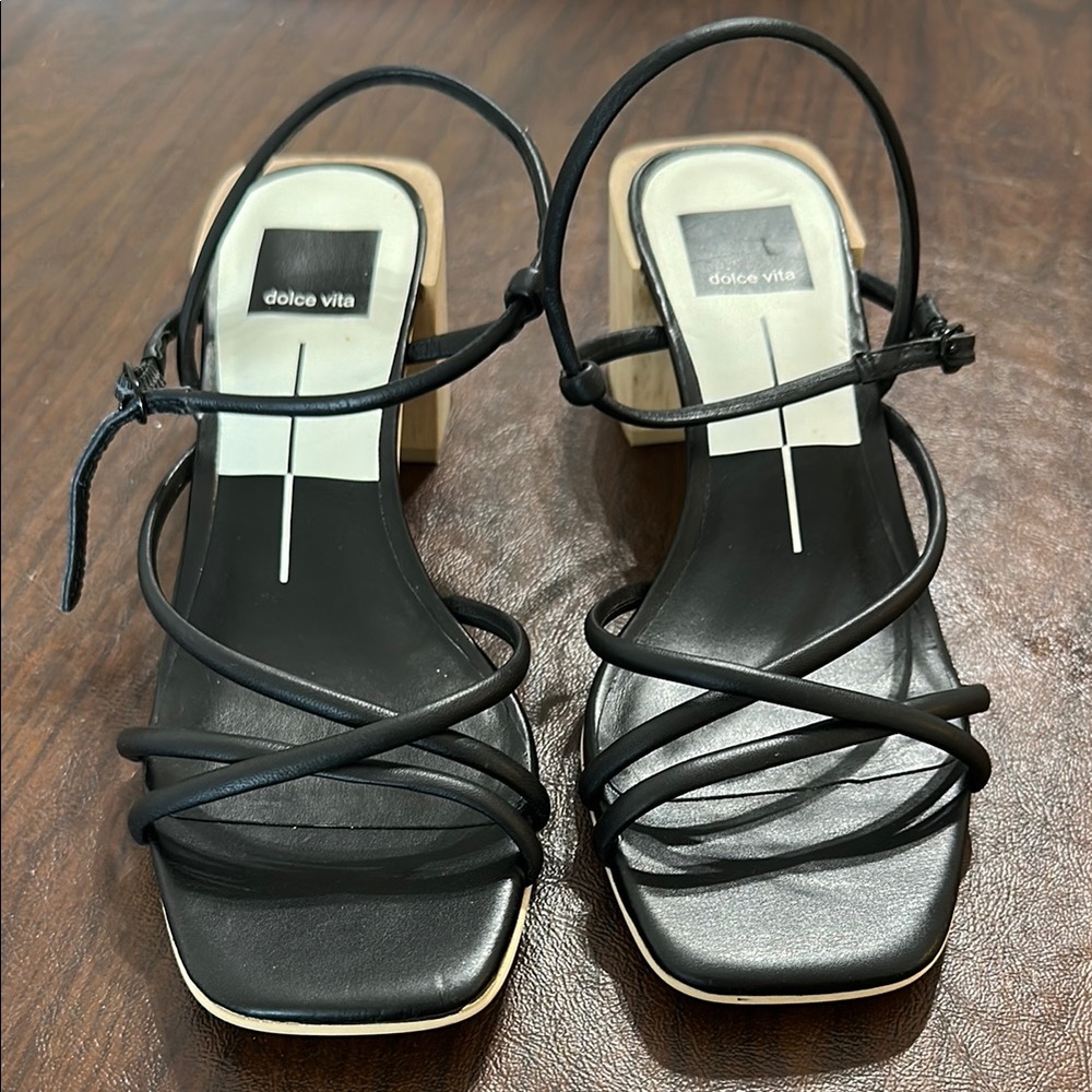 Dolce Vita Zayla Strappy Sandals Size 7 NWOB